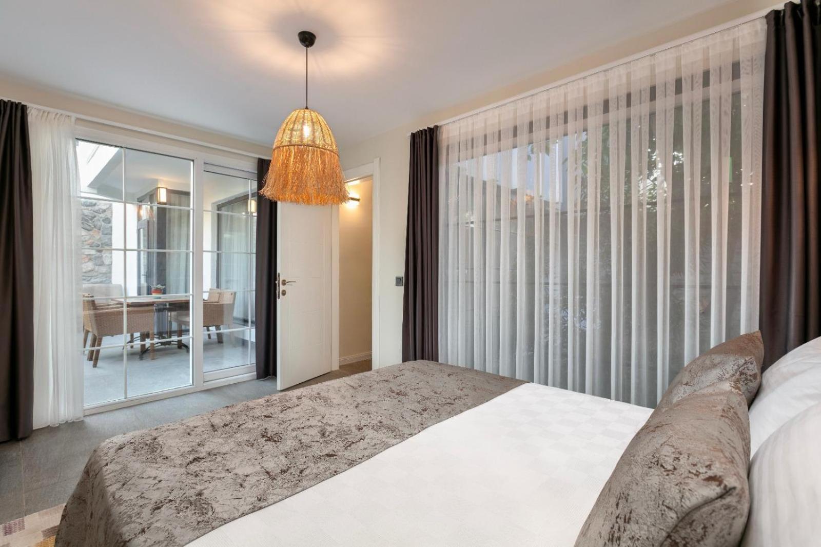 Wolf Suites Antalya Exteriör bild