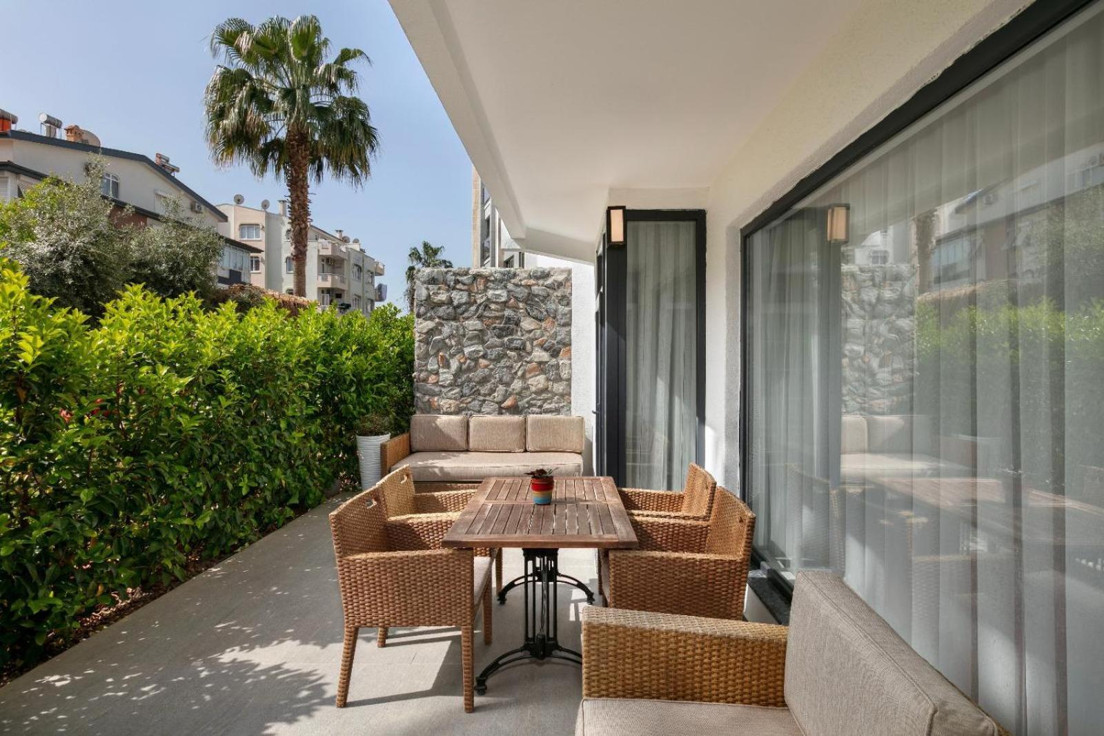 Wolf Suites Antalya Exteriör bild