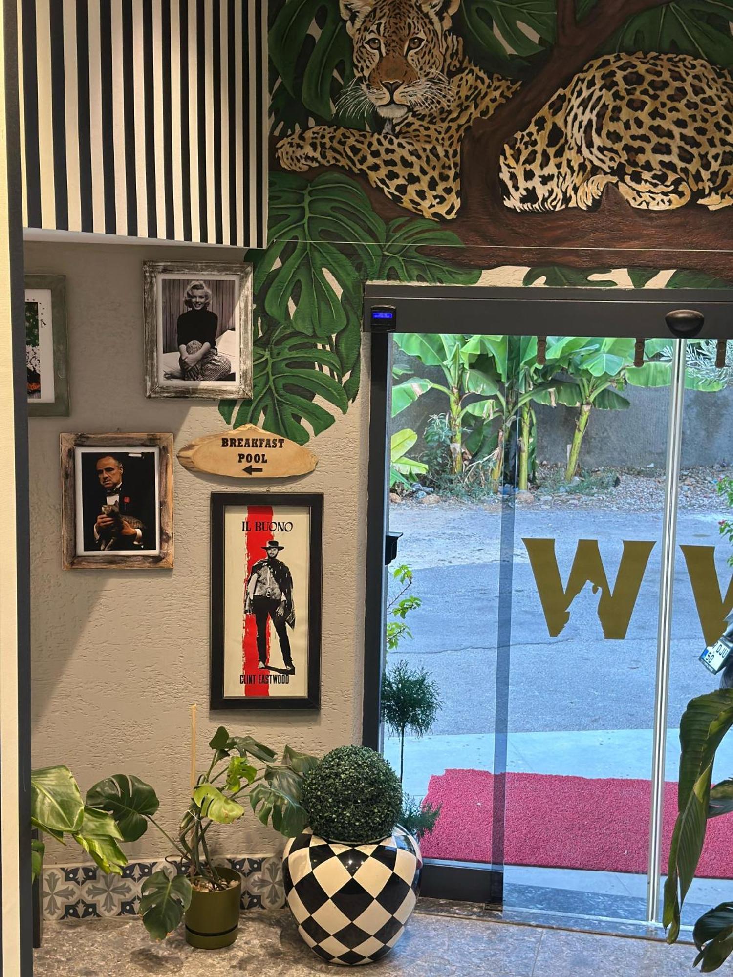 Wolf Suites Antalya Exteriör bild